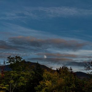 I was lucky to catch the moonrise over the mountains during my vacation in Vermont.