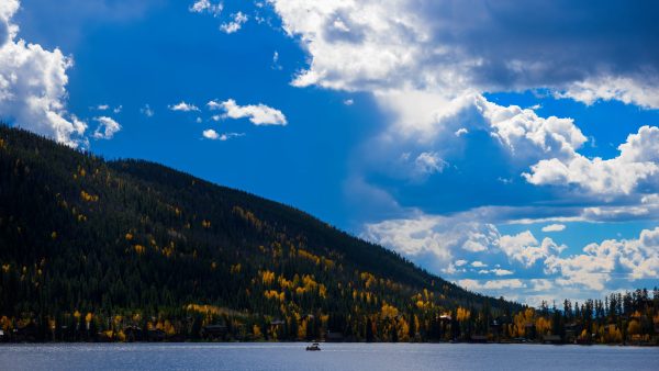 the last cruise of the season at Grand Lake Colorado.