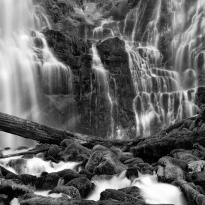 Proxy Falls is regarded as one of the most beautiful cascades in the mountains of Oregon. A two-mile