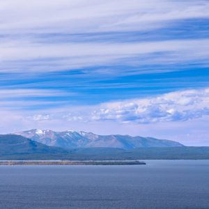 A drive up to an overlook gave us spectacular views of Yellowstone Lake. The snow-capped mountains