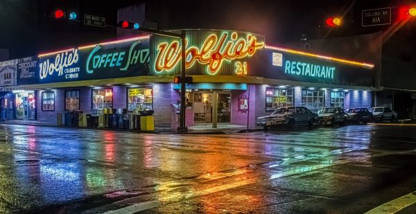 Wolfie's 21 was a great restaurant and celebrity corner. It was a place to be seen in it's heyday.