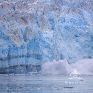 If only one could hear the sound of 'thunder' as the enormous portion of Hubbard Glacier calves