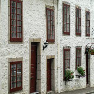 Montreal is a vibrant city in Canada. Its famous for stunning architecture.